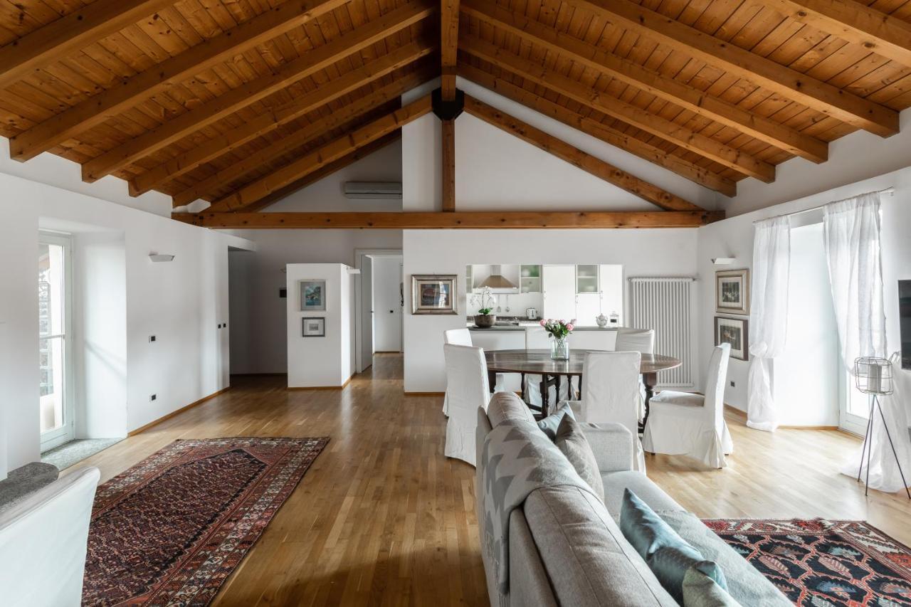 A Casa Nuccia Mansarda By Holiday Solutions コモ エクステリア 写真